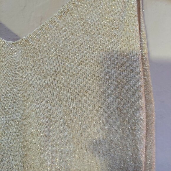 Maki Womens V-Neck Gold Metallic Knit Sheath Mini Party Dress Sleeveless Stretch - Picture 3 of 8